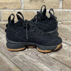 Nike Lebron 15 XV Black Gum Athletic Basketball Shoes Size Youth 6, 7.5W